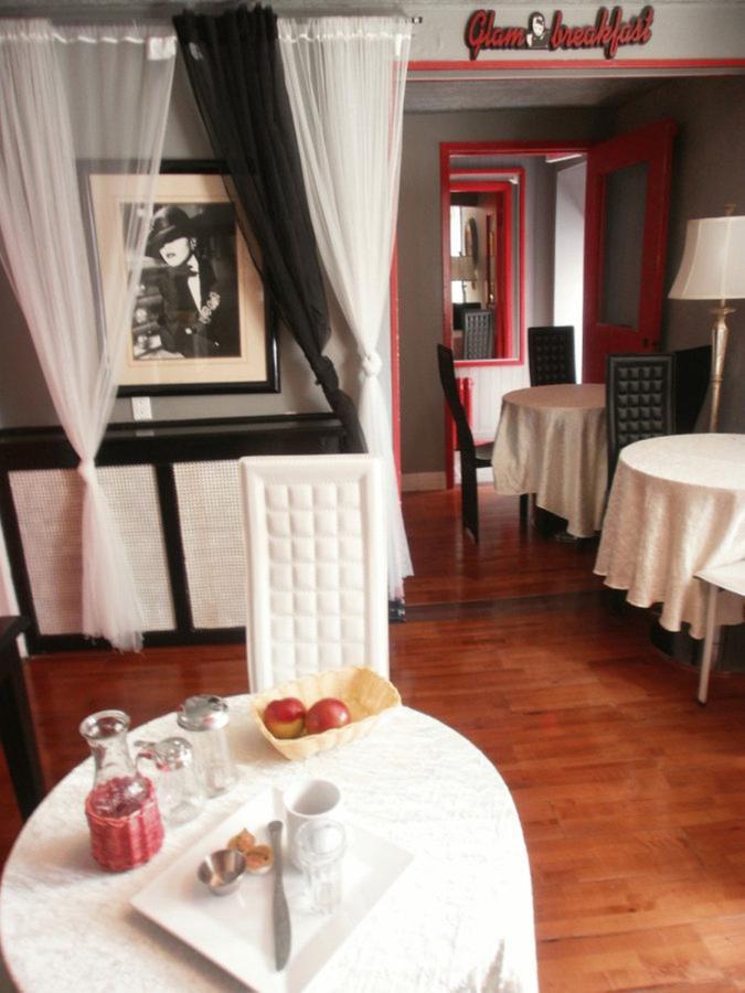 Celebrities Hotel Montréal Szoba fotó